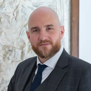 jerome-guyonvarch-avocat-droit-immobilier-construction-assurances